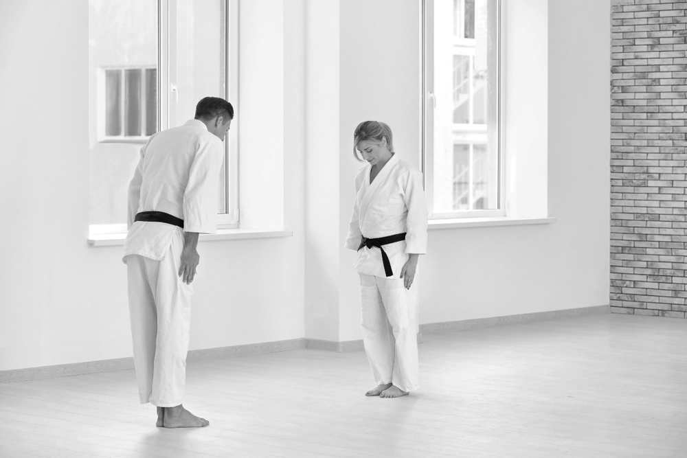 karate-cos-e-storia-benefici-come-si-pratica-1 copia
